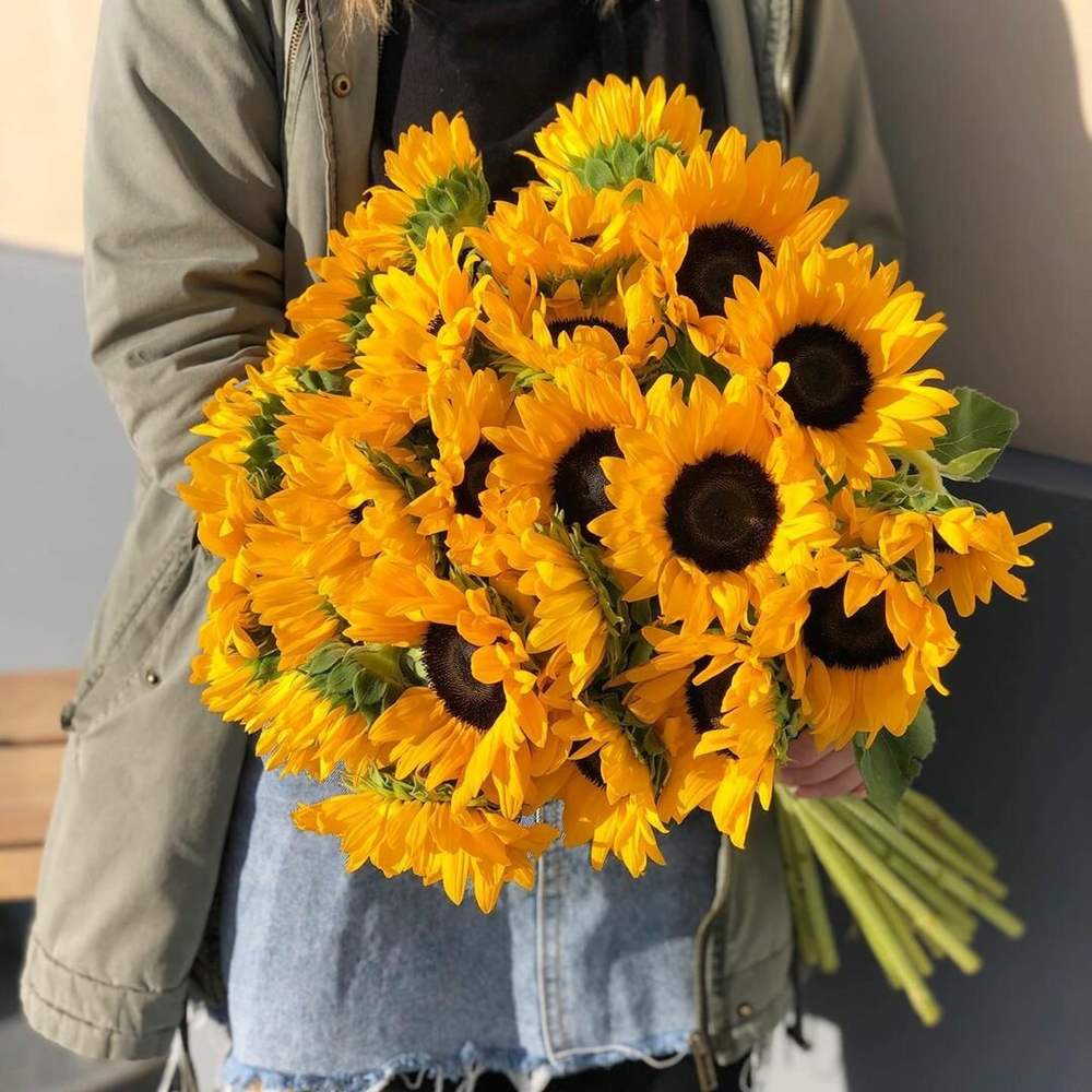 Букет 25 подсолнухов «Улыбайся!»