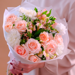 Нежный букет с пионовидными розами "Для неё" #163