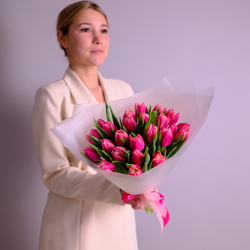 Букет 25 пионовидных тюльпанов Columbus #810
