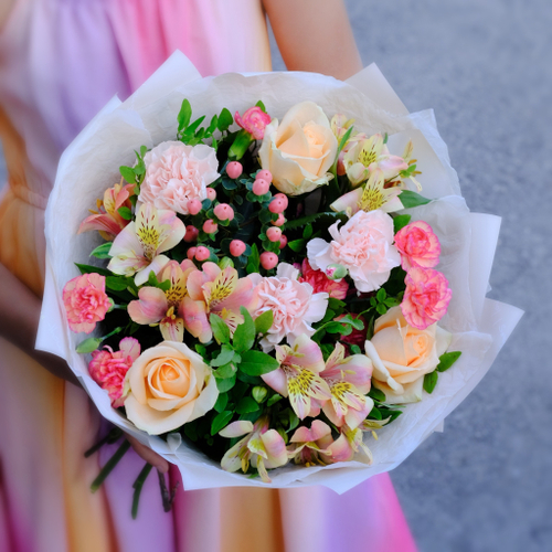 Купить Букет цветов #92 «Очаровашка» с диантусом