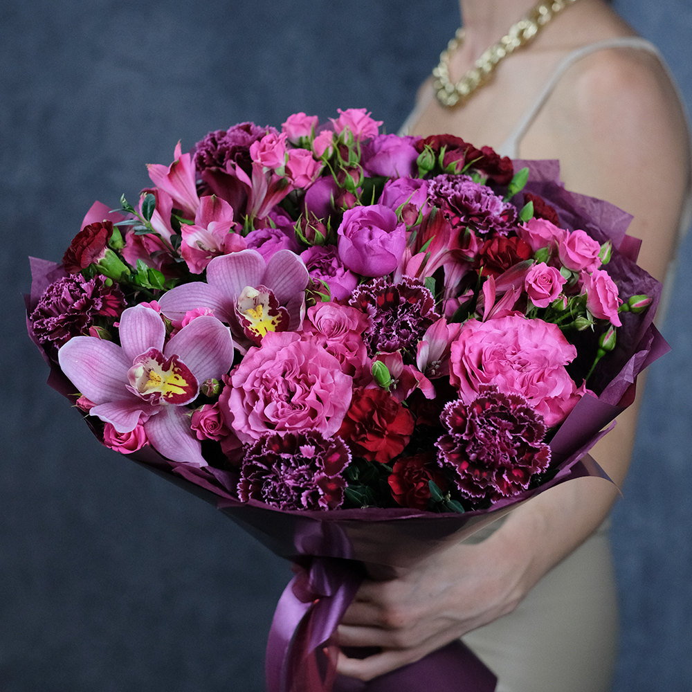 Букет «Клеопатра» с пионовидными розами и орхидеями