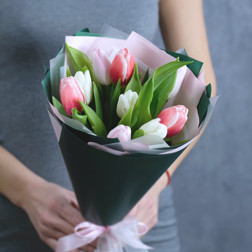 Купить Букет 9 тюльпанов микс