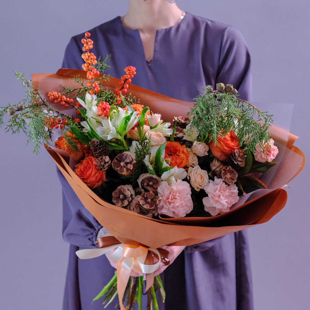 Нежный зимний букет с хвойными #326